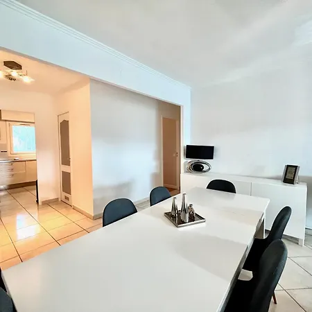 Apartamento L'altair - P4 A 2 Pas Du Pasino, 10 Min Des Plages, Clim, Parking La Grande-Motte